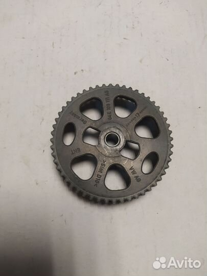 Шестерня привода помпы cwva cwvb 1,6 Skoda VW