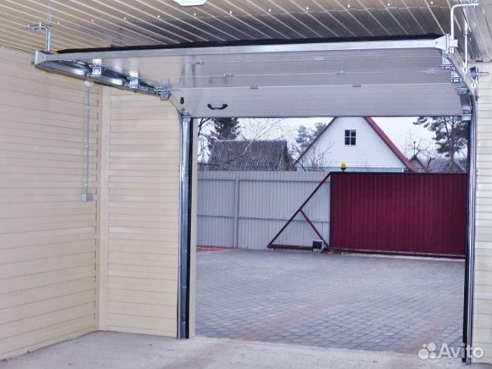 Ворота подъемно-секционные 2360*2360