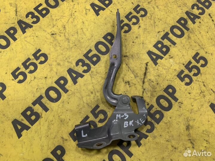 Петля капота левая Mazda 3 BK