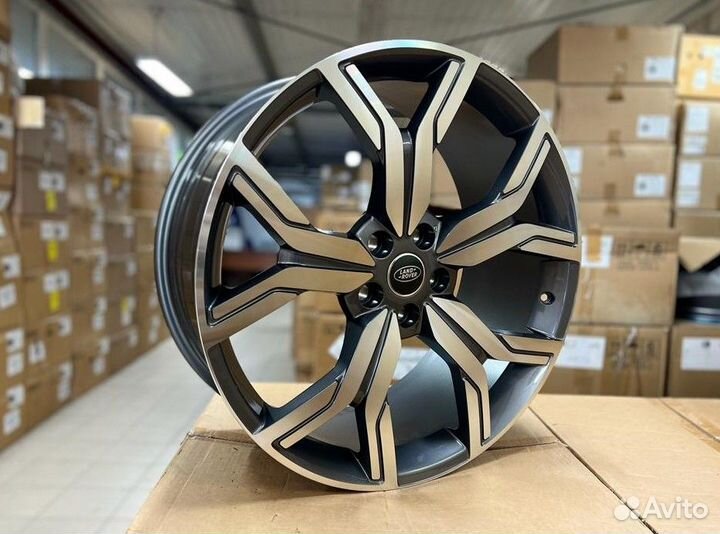 Литые диски R22 на Land Rover 5х120; цо: 72.6