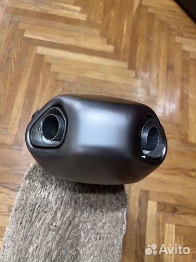 Глушитель Akrapovic