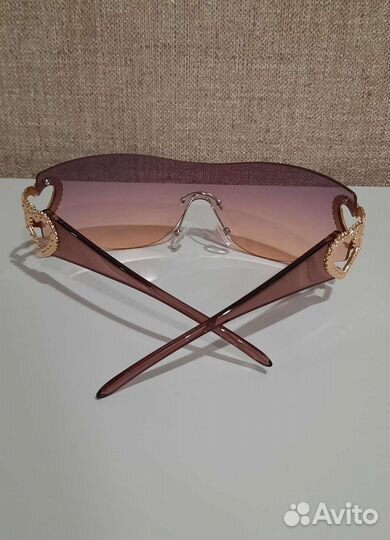 Солнцезащитные очки