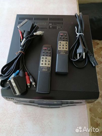 Видеоплеер akai-R150