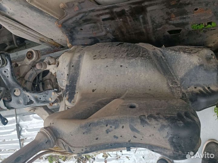 Топливный бак шкода рапид лифтбек
