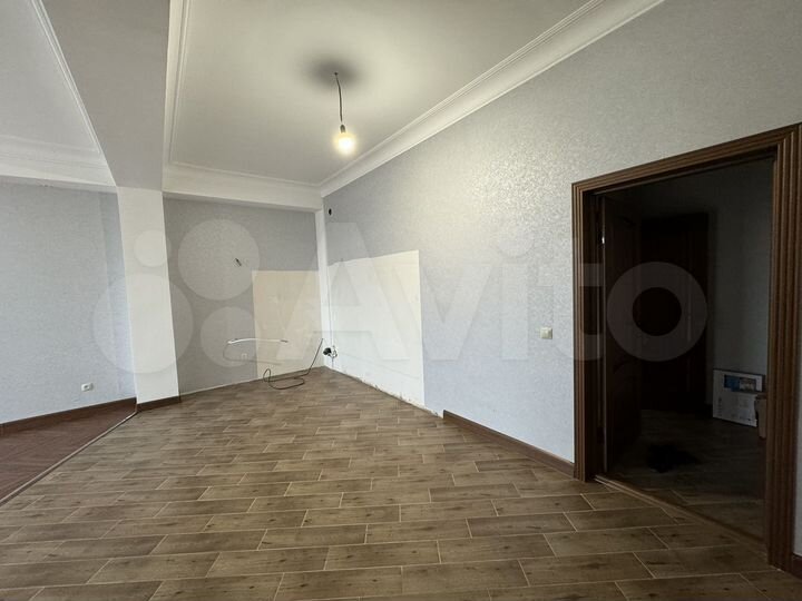 2-к. квартира, 72,1 м², 4/5 эт.