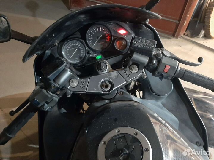 Разбор Kawasaki ZZR 1100 запчасти