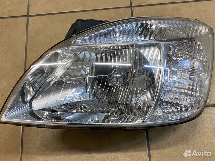 Фара левая (кия рио) Kia Rio 2