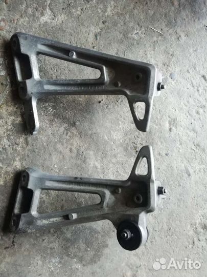 Заднии кронштейны suzuki GSF 250 bandit