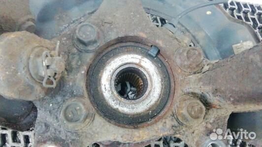 Ступица передняя левая toyota RAV 4 ZSA3 (ZML13K90