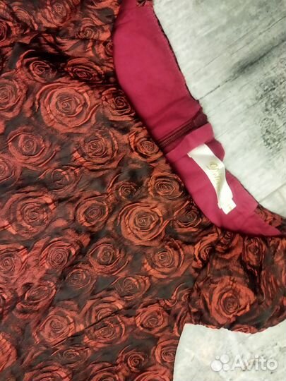 Платье для девочки праздничное