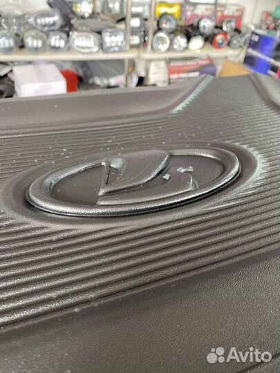 Крышка двигателя vesta 1.6 экран