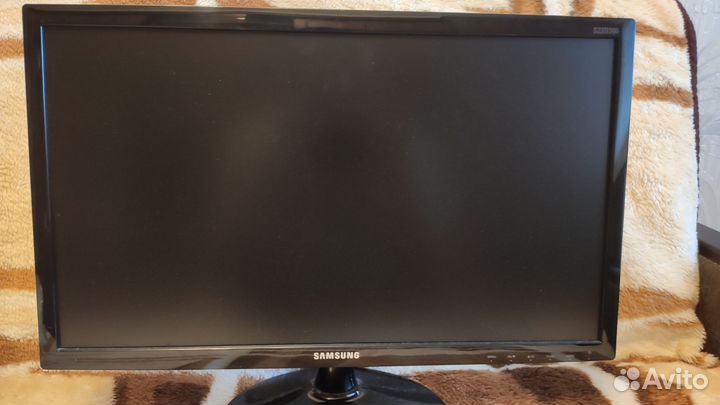 Монитор Samsung 21.5