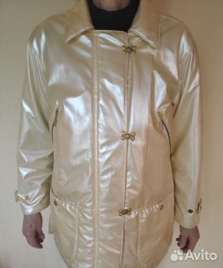 Куртка демисезонная женская