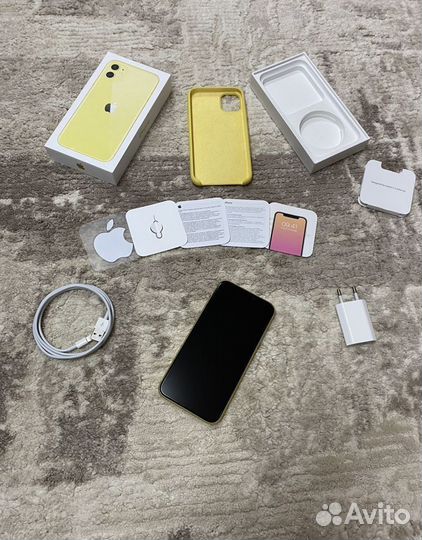 iPhone 11, 64 ГБ