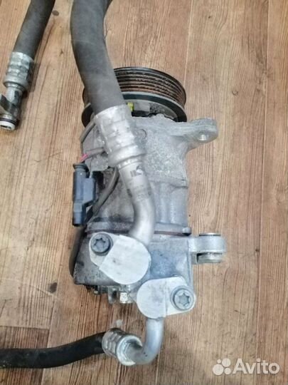 Компрессор кондиционера B48B20 BMW F30 F20 бмв