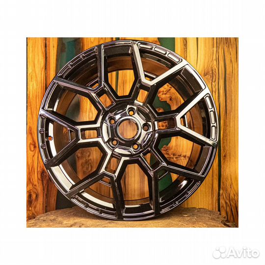 Литые диски 10x22 5x130 84.1 ET36 Sakura Wheels YA9554 Gloss Black