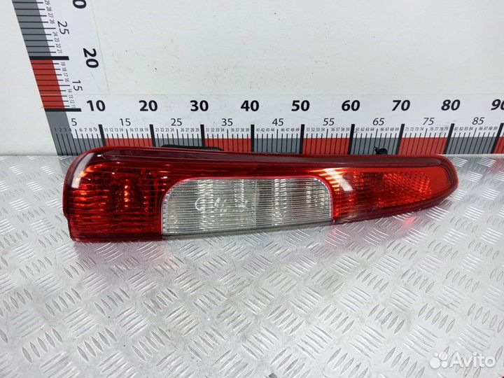 Фонарь задний левый для Ford C-MAX 1 1347455