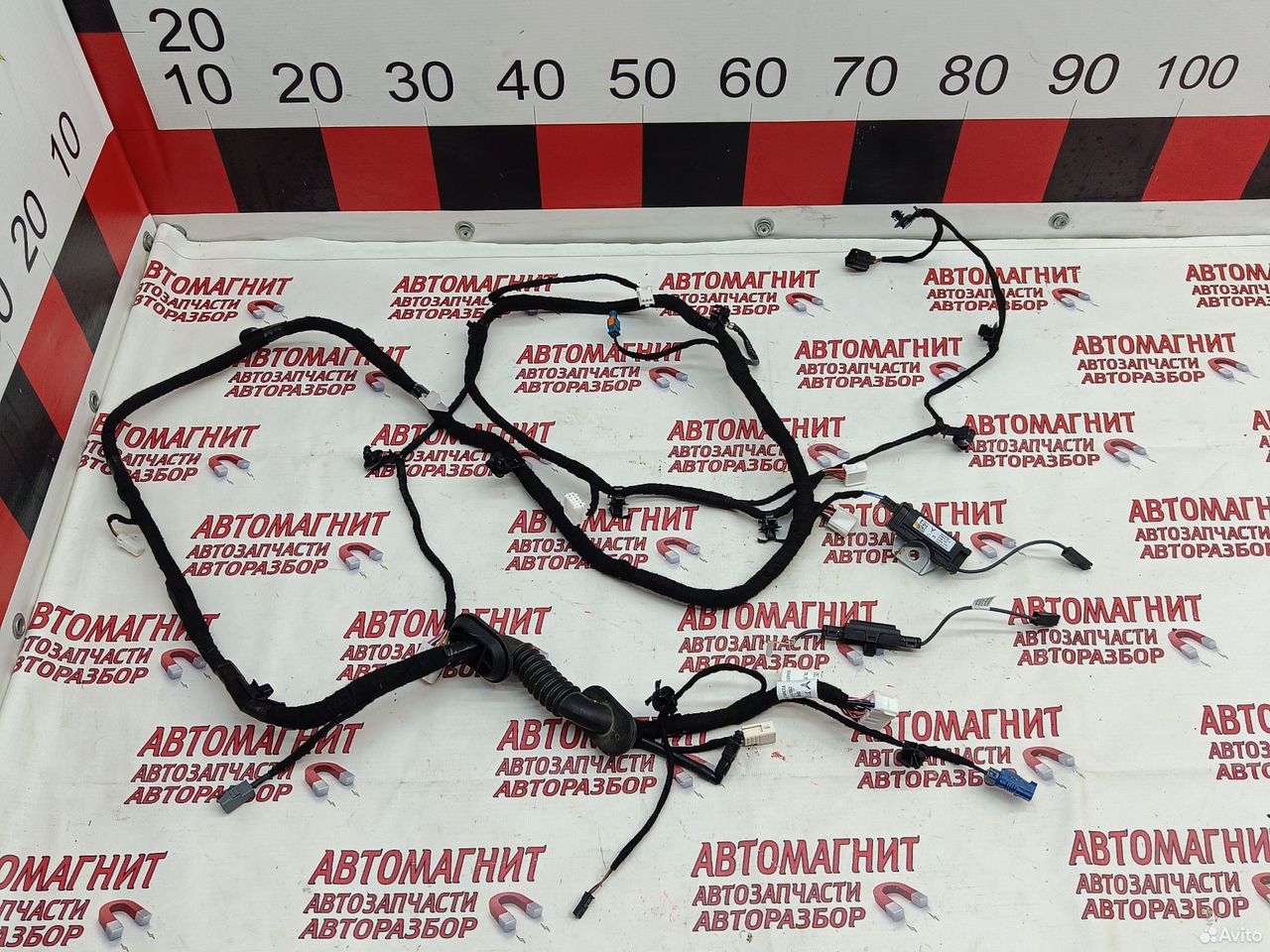 Проводка крышки багажника Voyah Dream