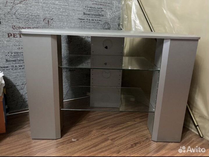 Тумба под телевизор