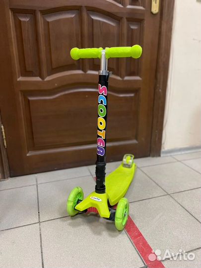 Детский Самокат Scooter21 Maxi с принтом
