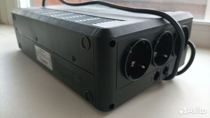 Источник бесперебойного питания