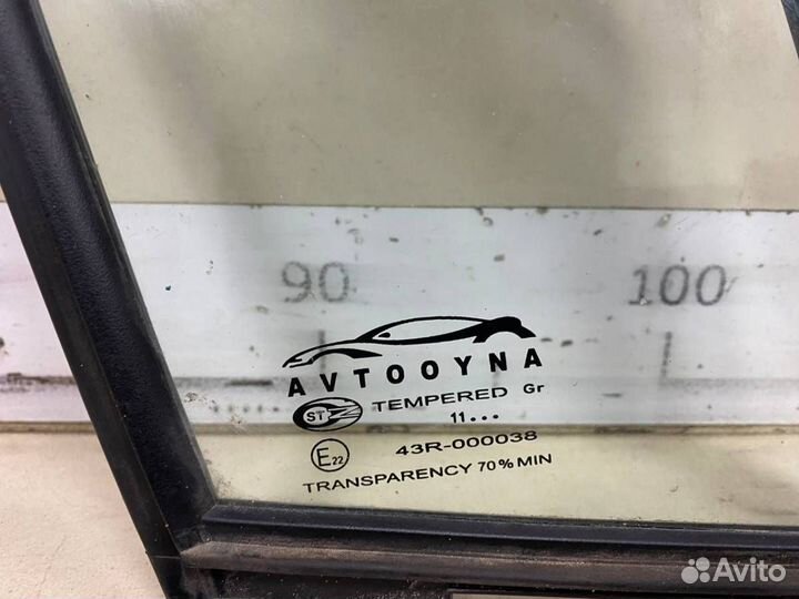 Стекло двери передней правой форточка Chevrolet Sp