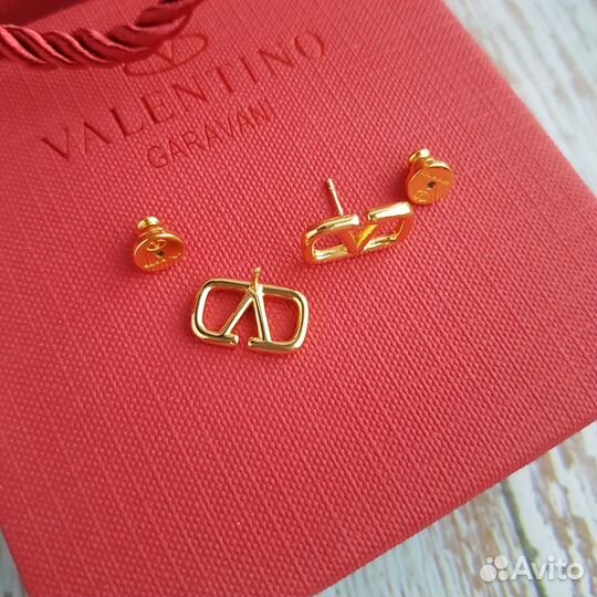 Серьги Valentino пуссеты