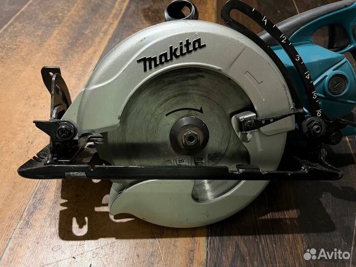 Гипоидная дисковая пила Makita 5477NB б\у