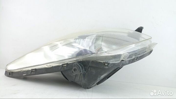 Фара правая Toyota Vitz KSP90