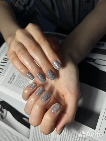 Модель на маникюр