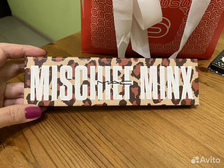 Палетка теней MAC Mischief minx