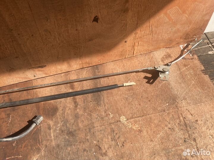 Замок задней левой двери приора