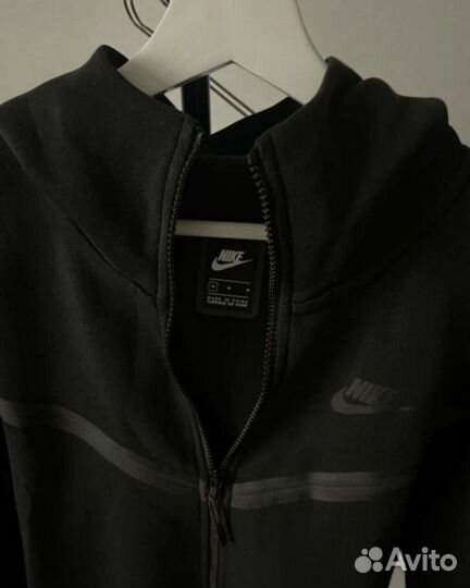 Nike tech fleece zip hoodie black