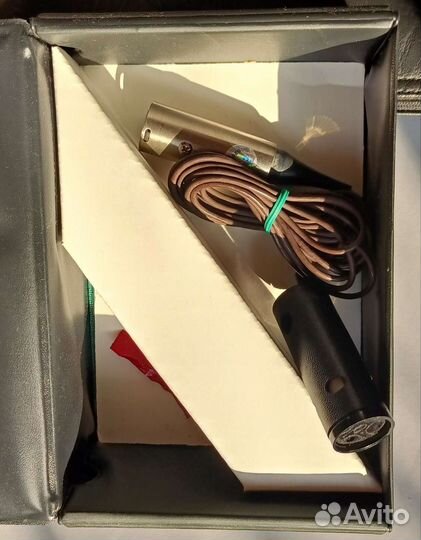 Репортерский микрофон shure sm18b