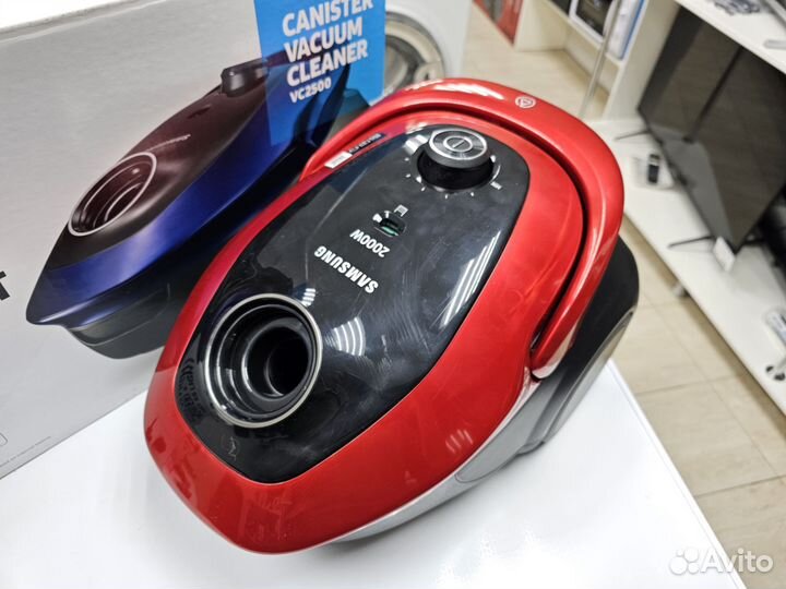 Пылесос Samsung 2000Вт с мешком для пыли