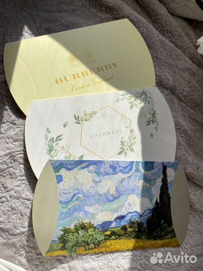 Пакеты брендовые, коробки для платков