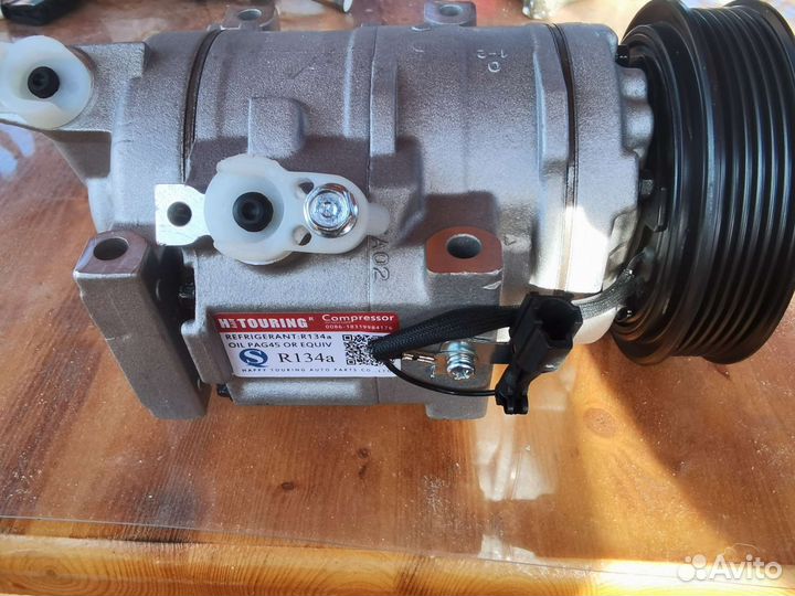 Компрессор кондиционера Subaru Tribeca B9
