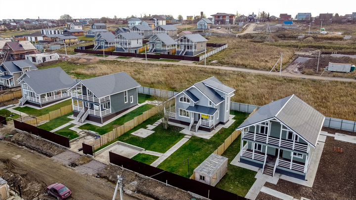 Коттедж 168 м² на участке 6 сот.