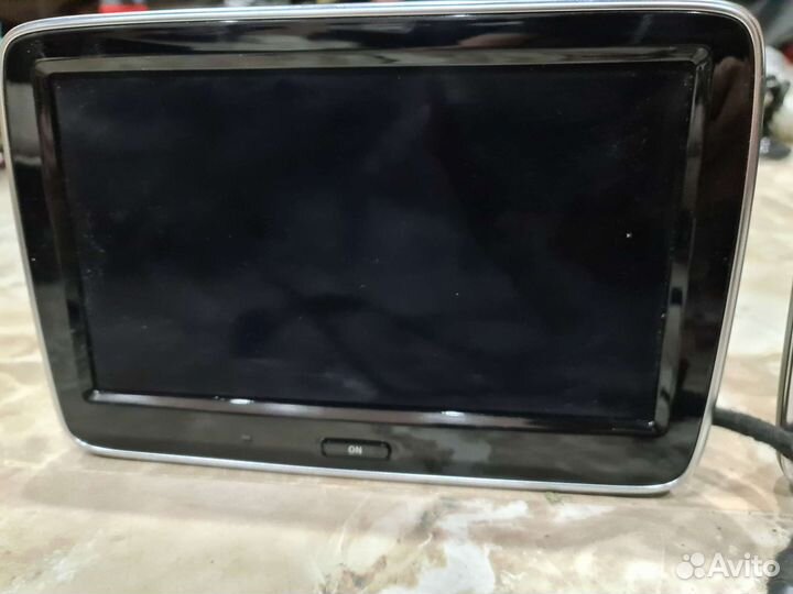 Задние мониторы Mercedes W222