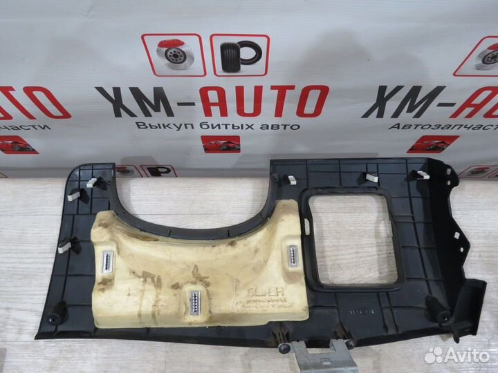 Накладка торпедо под рулем Kia Sportage 3 SL