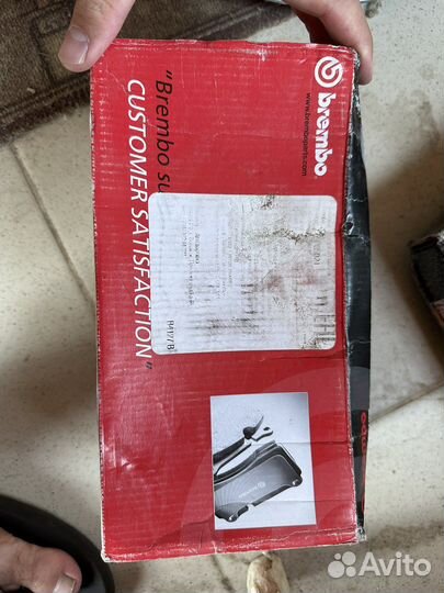 Тормозные диски и колодки Brembo для Porsche Macan