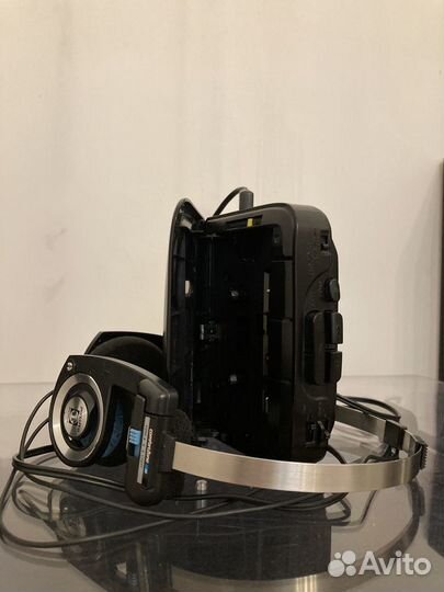 Кассетный плеер Sony Walkman WM-FX313