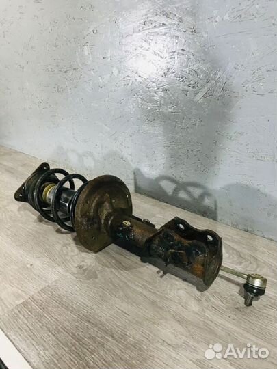 Стойка передняя правая LADA vesta 1.6 мт седан