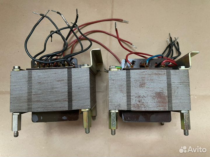 Трансформаторы 220 В 300 Вт Германия 2 шт