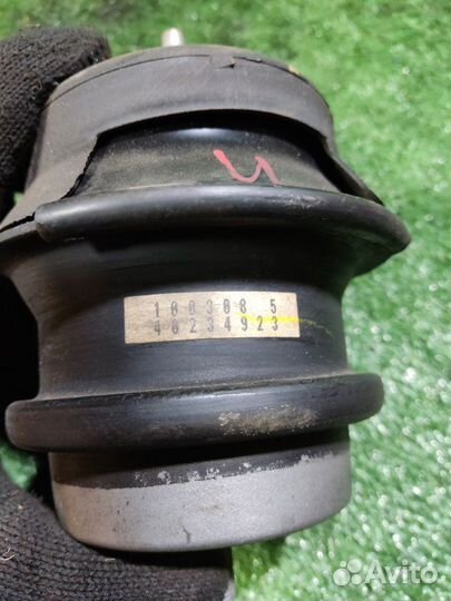 Опора двигателя Nissan Skyline V36 2.5 VQ25HR