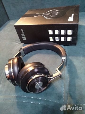 Наушники с микрофоном