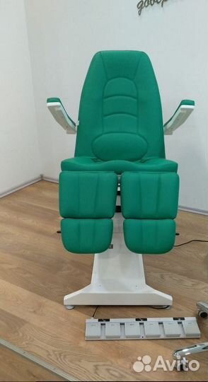 Педикюрное кресло с 3 моторами