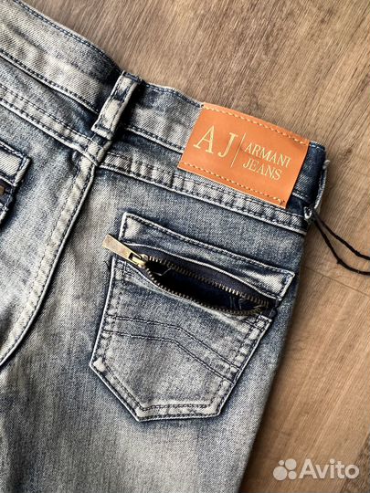 Джинсы Armani на девочку 6, 14 лет