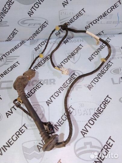 Коса двери проводка задняя прав mitsubishi Carisma