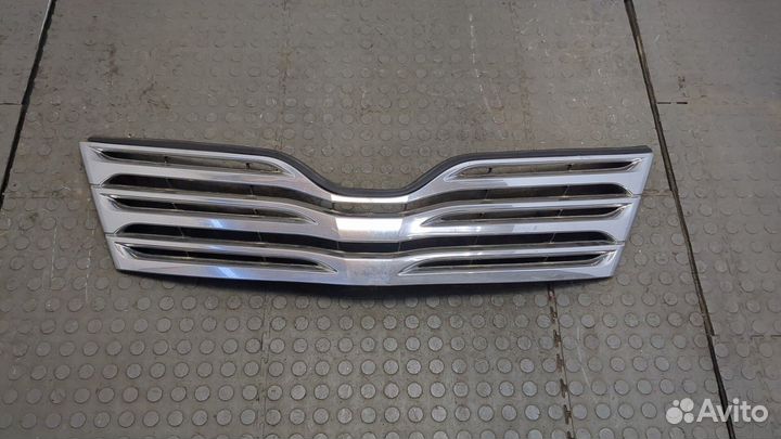 Решетка радиатора Toyota Venza, 2009